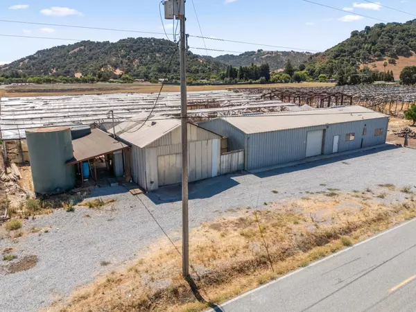 320 Kalana Avenue, Morgan Hill, CA 95037