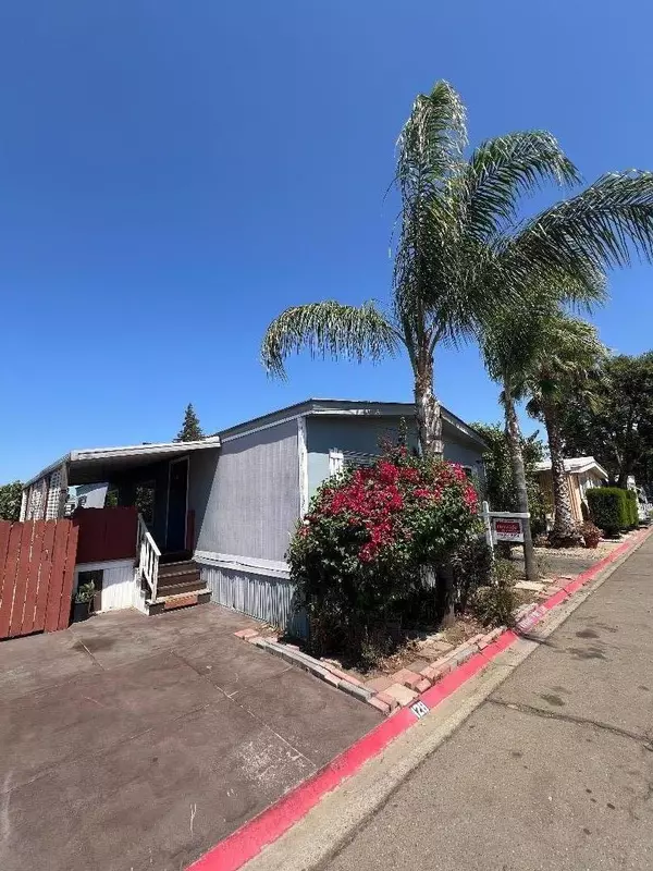 Stockton, CA 95212,5100 HWY 99 #128