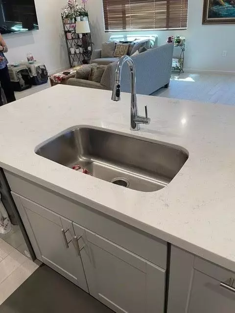 Hollister, CA 95023,2001 Wildflower Drive