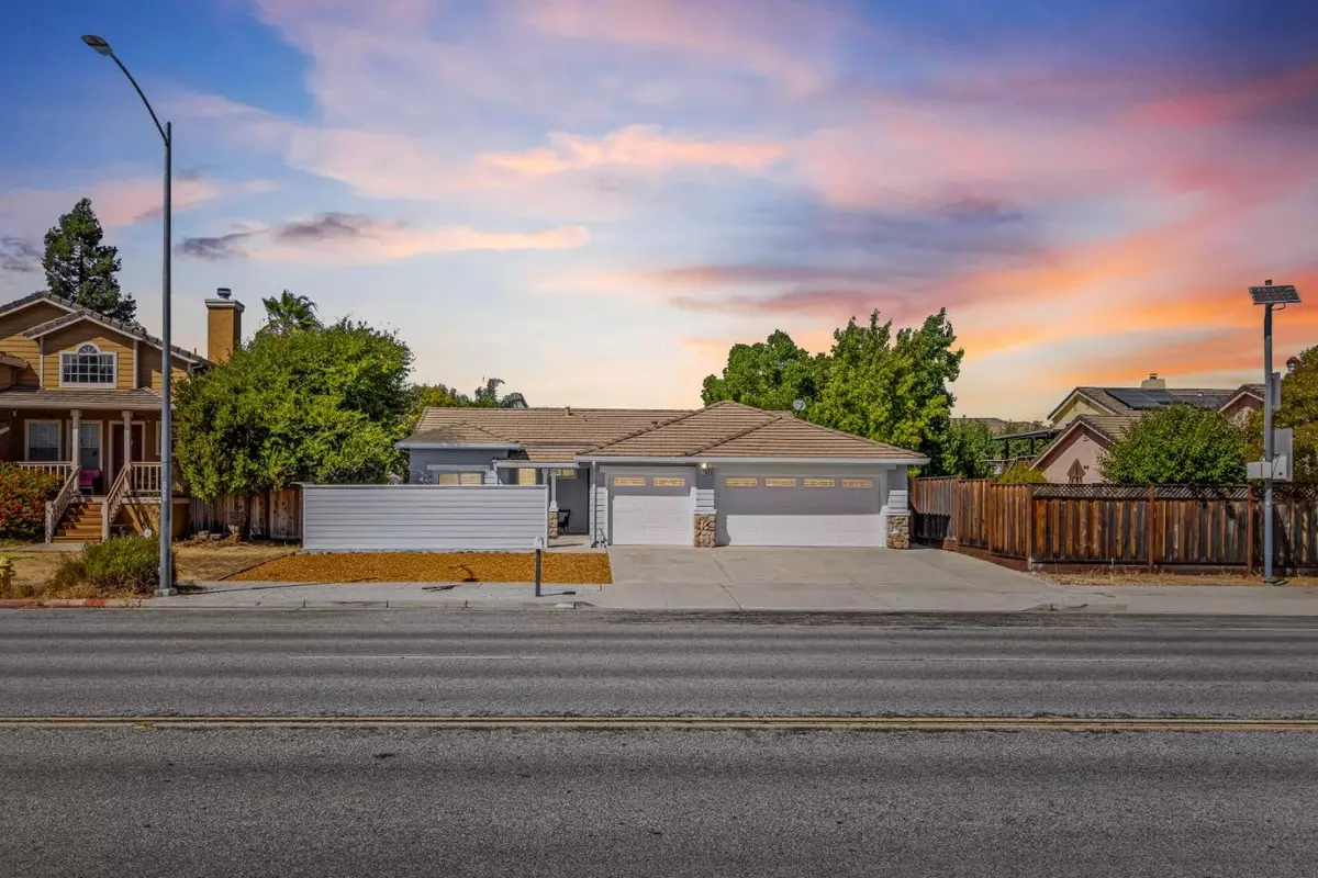 Gilroy, CA 95020,783 Mantelli Drive