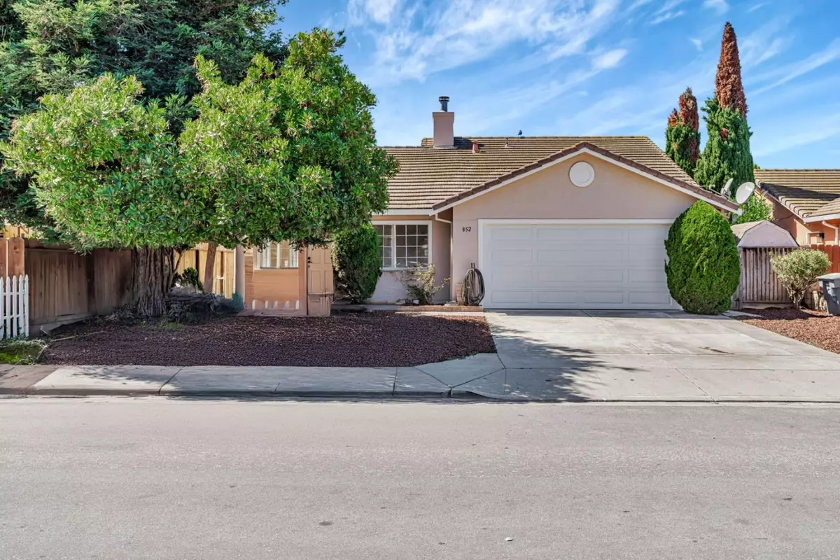 Salinas, CA 93905,852 Antigua Avenue