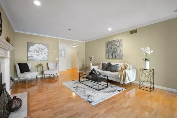 Burlingame, CA 94010,110 Park Road #103