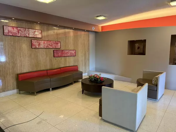 Palo Alto, CA 94301,101 Alma Street #1102