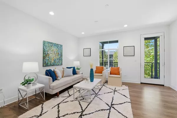 Campbell, CA 95008,238 Railway Avenue