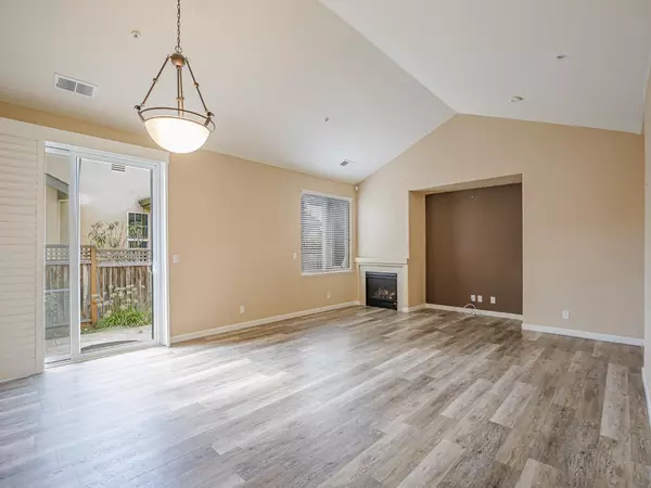 Watsonville, CA 95076,443 Vivienne Drive