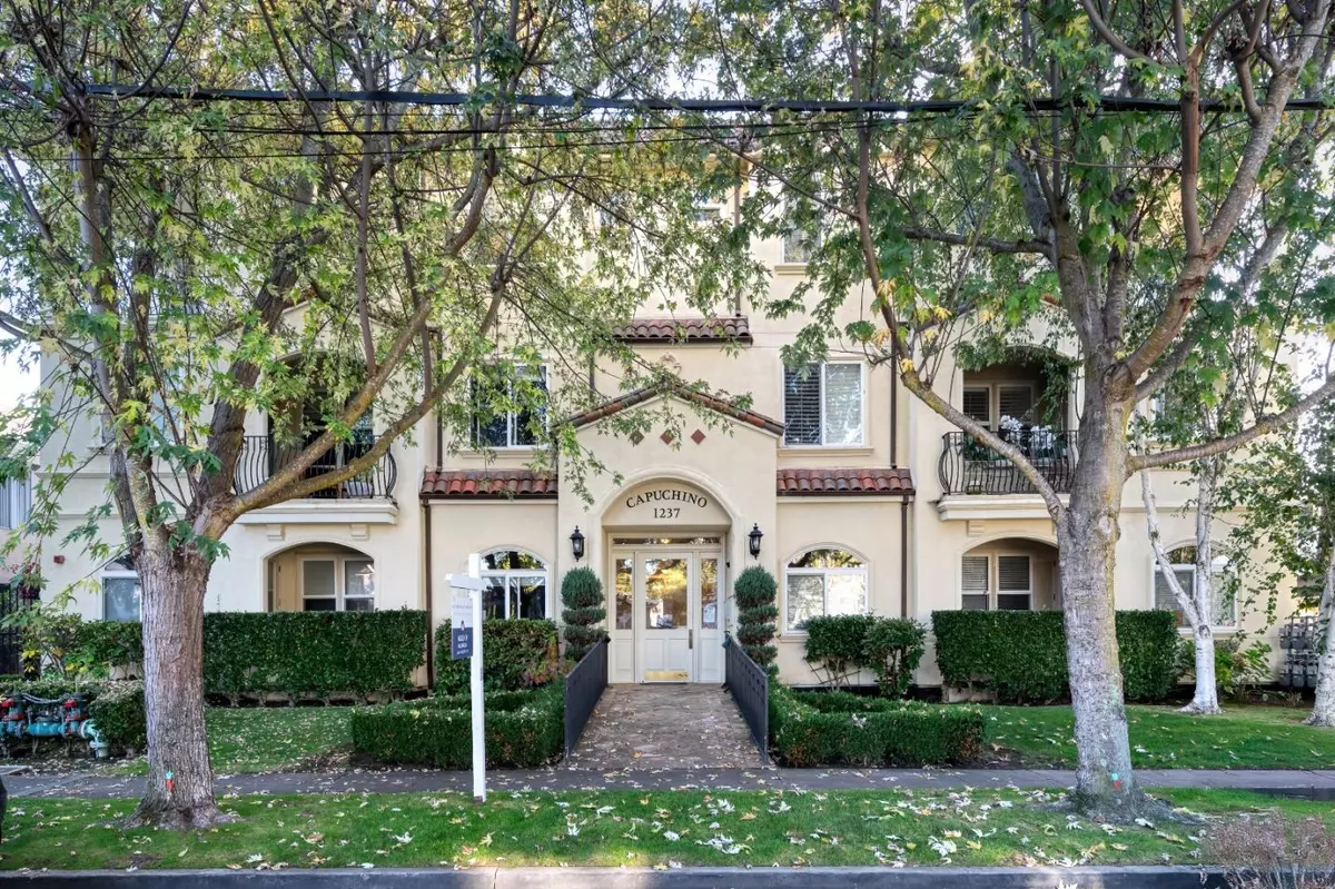 Burlingame, CA 94010,1237 Capuchino Avenue #7