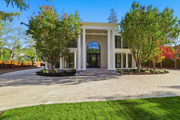 Atherton, CA 94027,261 Camino Al Lago