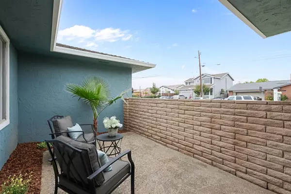 Hollister, CA 95023,1941 Memorial Drive