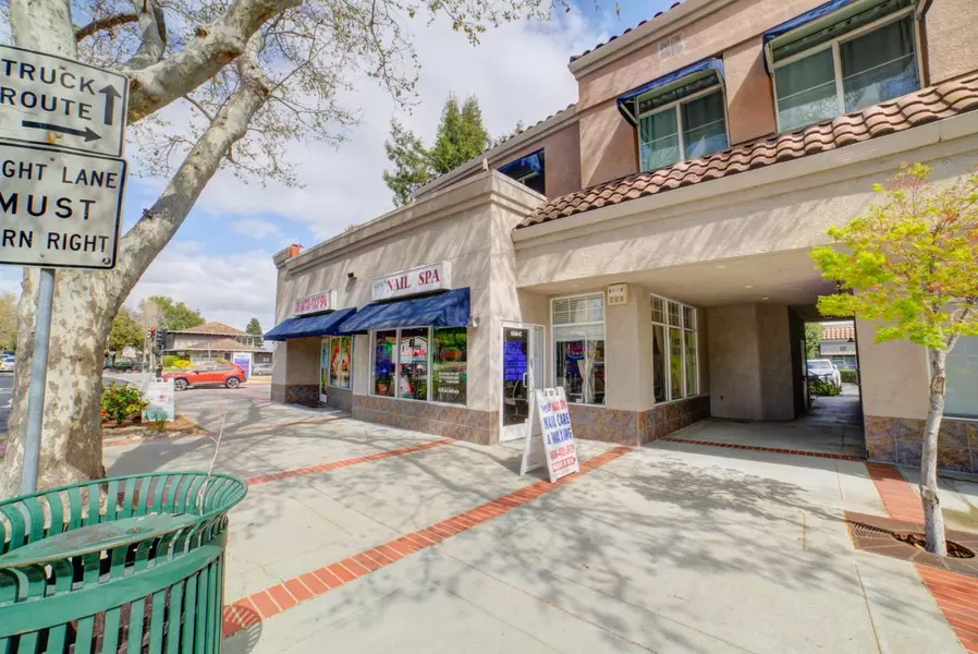 652-656 N Santa Cruz Avenue, Los Gatos, CA 95030