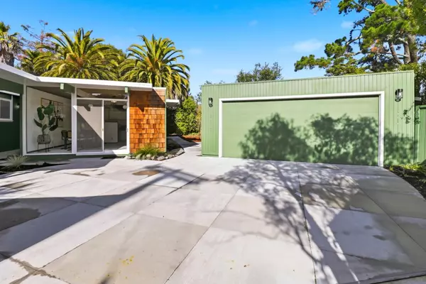 San Mateo, CA 94402,35 French Creek Place