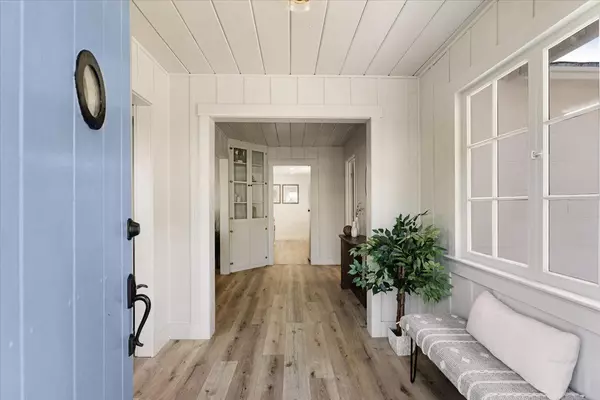 Santa Cruz, CA 95062,2866 Chesterfield Drive