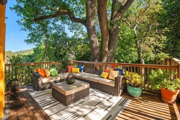 Los Gatos, CA 95030,25 Grove Street