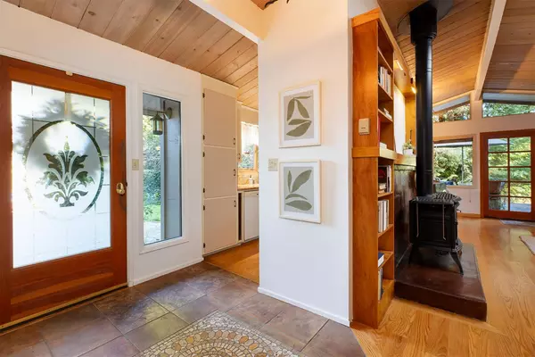 Felton, CA 95018,951 Jenny Way