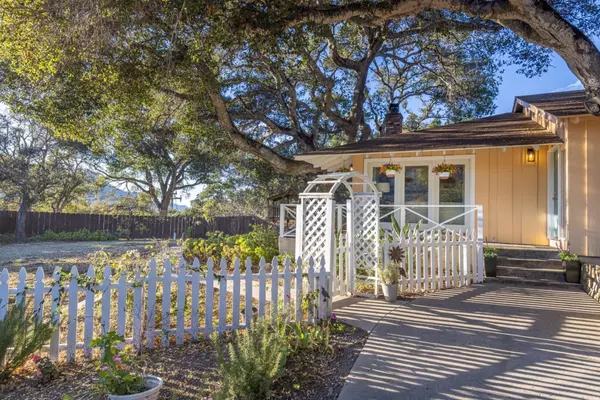 Carmel, CA 93923,9805 Carmel Valley Road