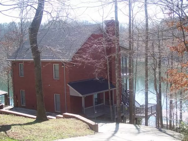 Winchester, TN 37398,942 Bluff Dr