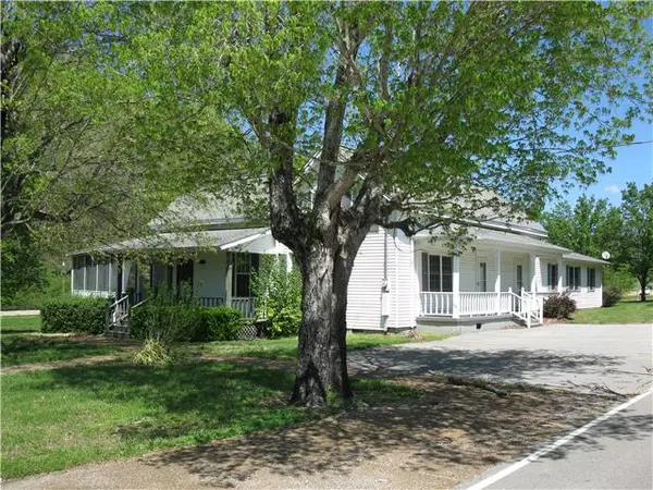 Pulaski, TN 38478,1196 Sumac Rd