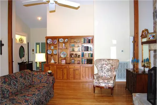 Sewanee, TN 37375,668 Rattlesnake Spring Rd.