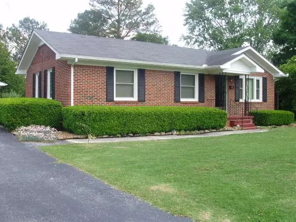 Winchester, TN 37398,107 Hackberry Dr