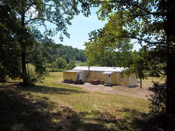 Hohenwald, TN 38462,104 Morris Rd