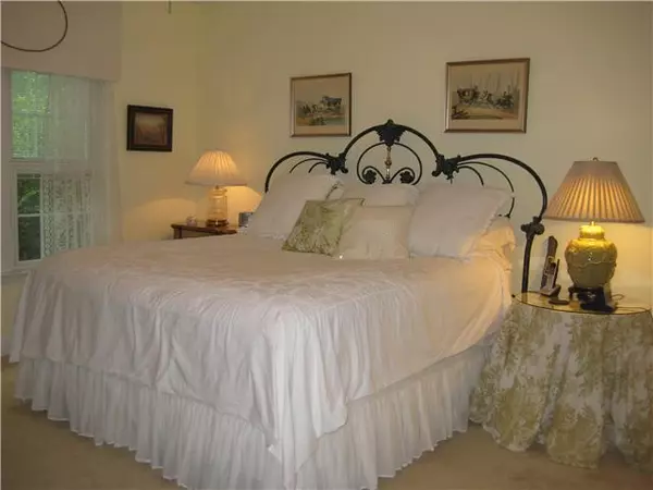 Old Hickory, TN 37138,231 Green Harbor Rd #68