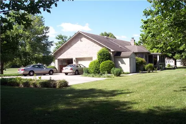 Winchester, TN 37398,83 Holly Dr