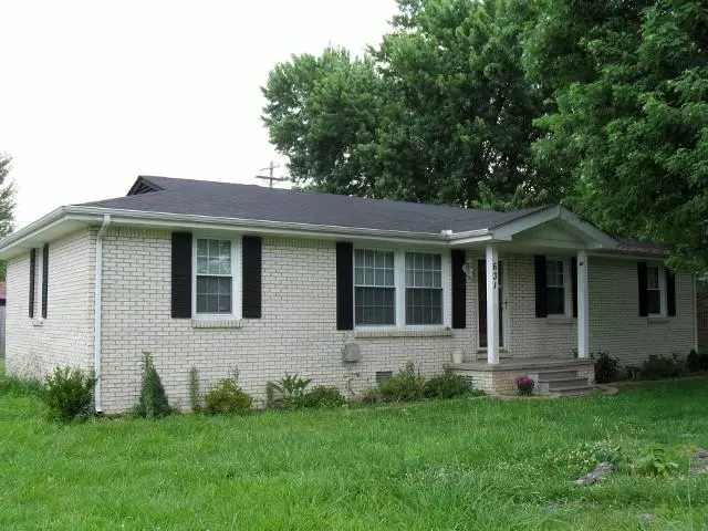 631 Baker Dr, Lafayette, TN 37083