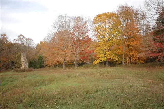 1287 Absher Branch Rd, Westmoreland, TN 37186