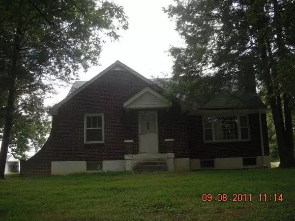 640 Main St, Greenbrier, TN 37073