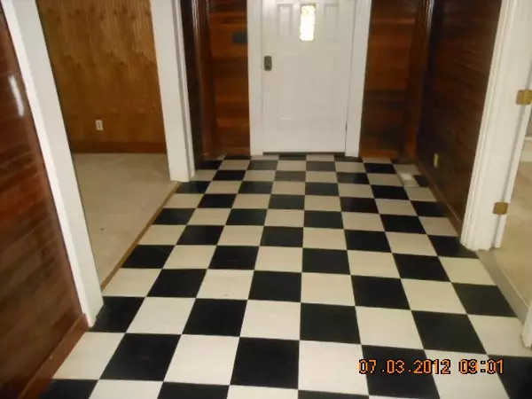 Bethpage, TN 37022,1498 Duffer Hollow Rd