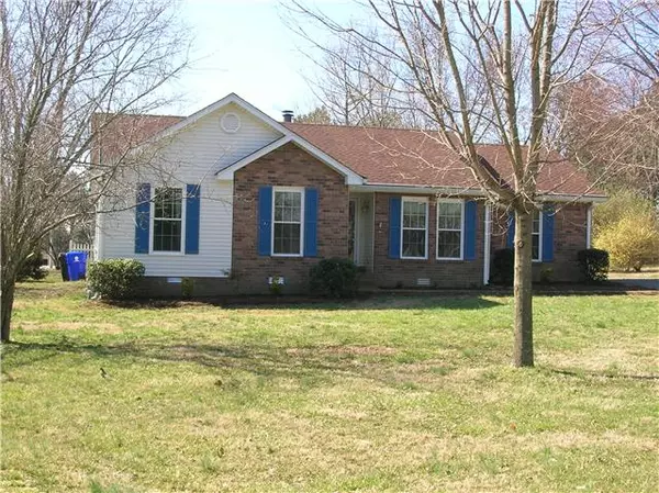 307 Cardinal Dr, White House, TN 37188