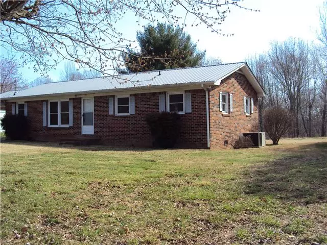 7965 Holmes Creek Rd, Smithville, TN 37166