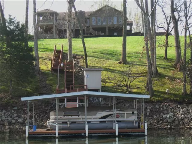 2032 Little Hurricane Rd, Winchester, TN 37398