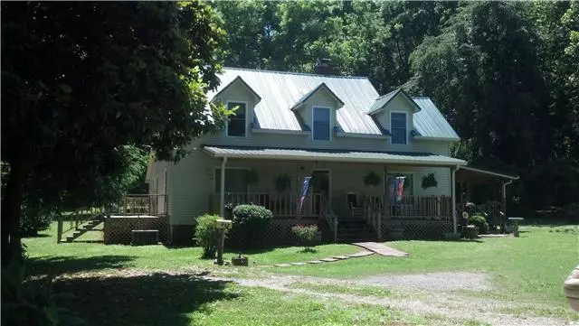 180 Wilson LN, Belvidere, TN 37306