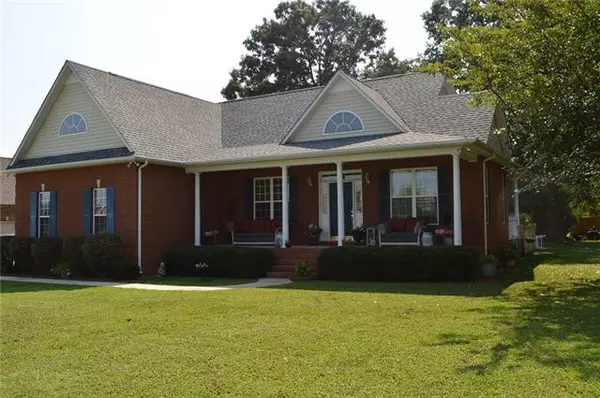 Winchester, TN 37398,305 FAVRE CIR