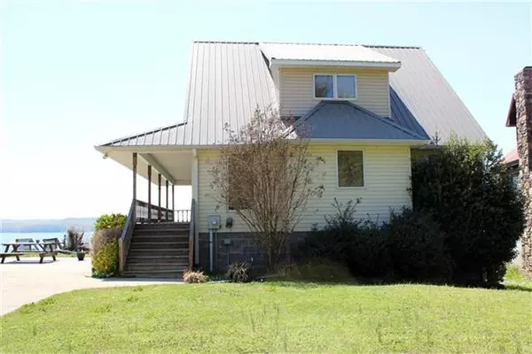 314 Eagle Shore Drive,  Dover,  TN 37058