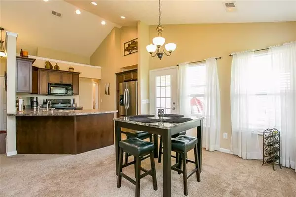 White House, TN 37188,107 Star Pl