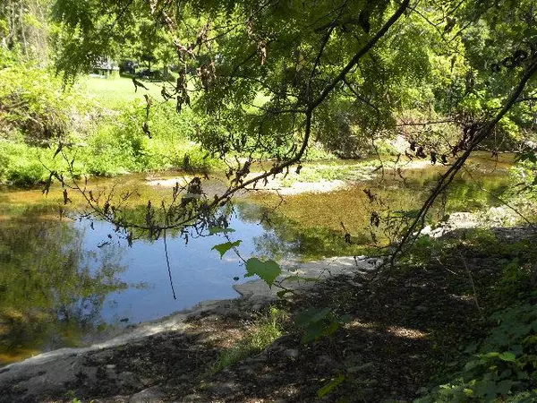 Hohenwald, TN 38462,615 Cane Creek Rd