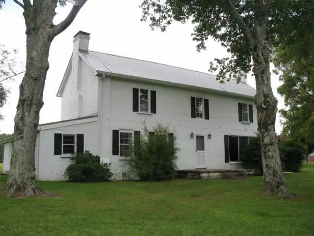 2815 Morris Ferry Bridge Rd, Winchester, TN 37398