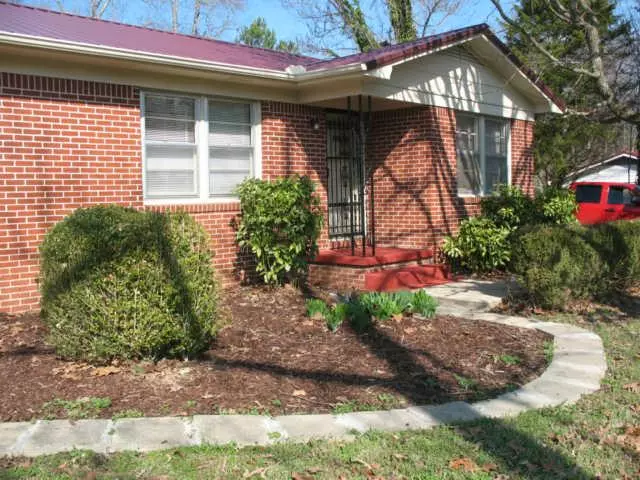 Huntland, TN 37345,301 Poplar Ave