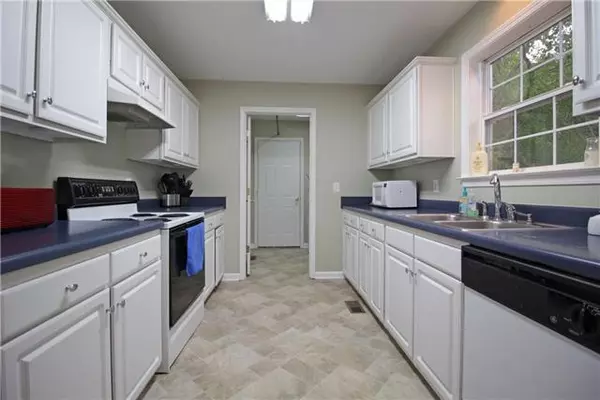 White House, TN 37188,124 Honeysuckle