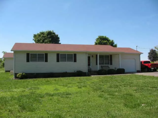400 Woods Edge Rd, Winchester, TN 37398
