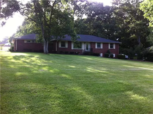 218 Linda Ln, Madison, TN 37115