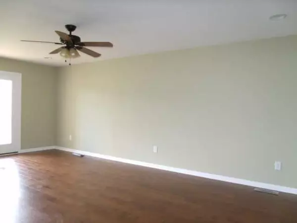 Winchester, TN 37398,37 Kiwi Dr