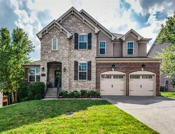 8333 Parkfield Dr, Nolensville, TN 37135