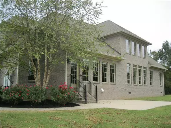 Murfreesboro, TN 37129,8070 Powells Chapel Rd