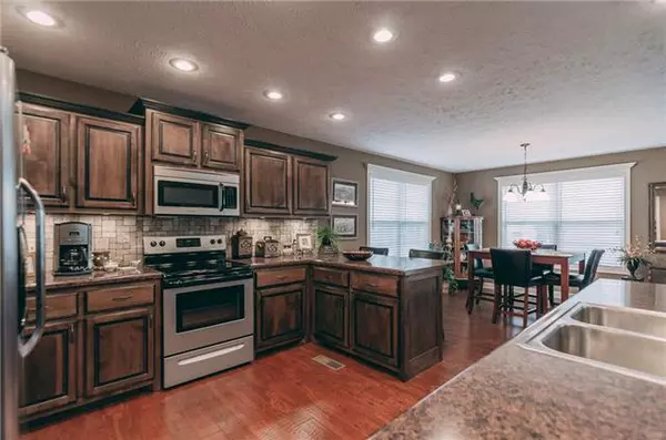 White House, TN 37188,714 N Palmers Chapel Rd