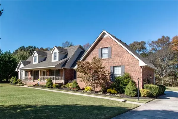 404 Southwinds Dr,  Hermitage,  TN 37076