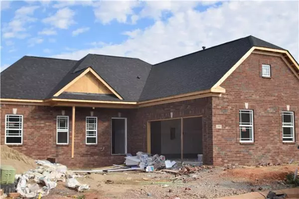 105 Cottage Trace Drive, White House, TN 37188