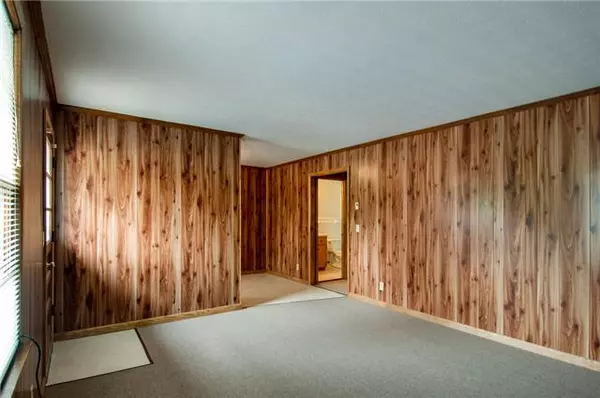 Dickson, TN 37055,115 Reeves St