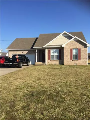 3433 Loon Dr, Clarksville, TN 37040